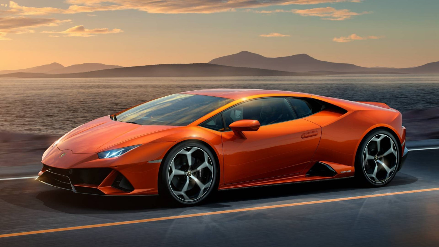 Πήρε επιδοτήσεις για τον κορωνοϊό και τις έκανε.. Lamborghini