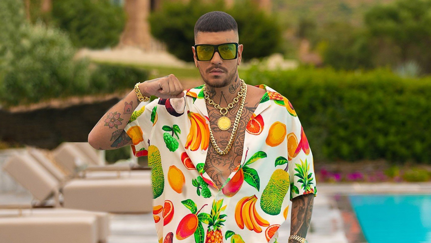 Snik: Ερωτευμένος με την εντυπωσιακή Tik Toker Marta Aharonian