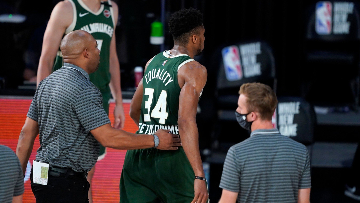 Μικρό το κακό για τον Γιάννη Αντετοκούνμπο