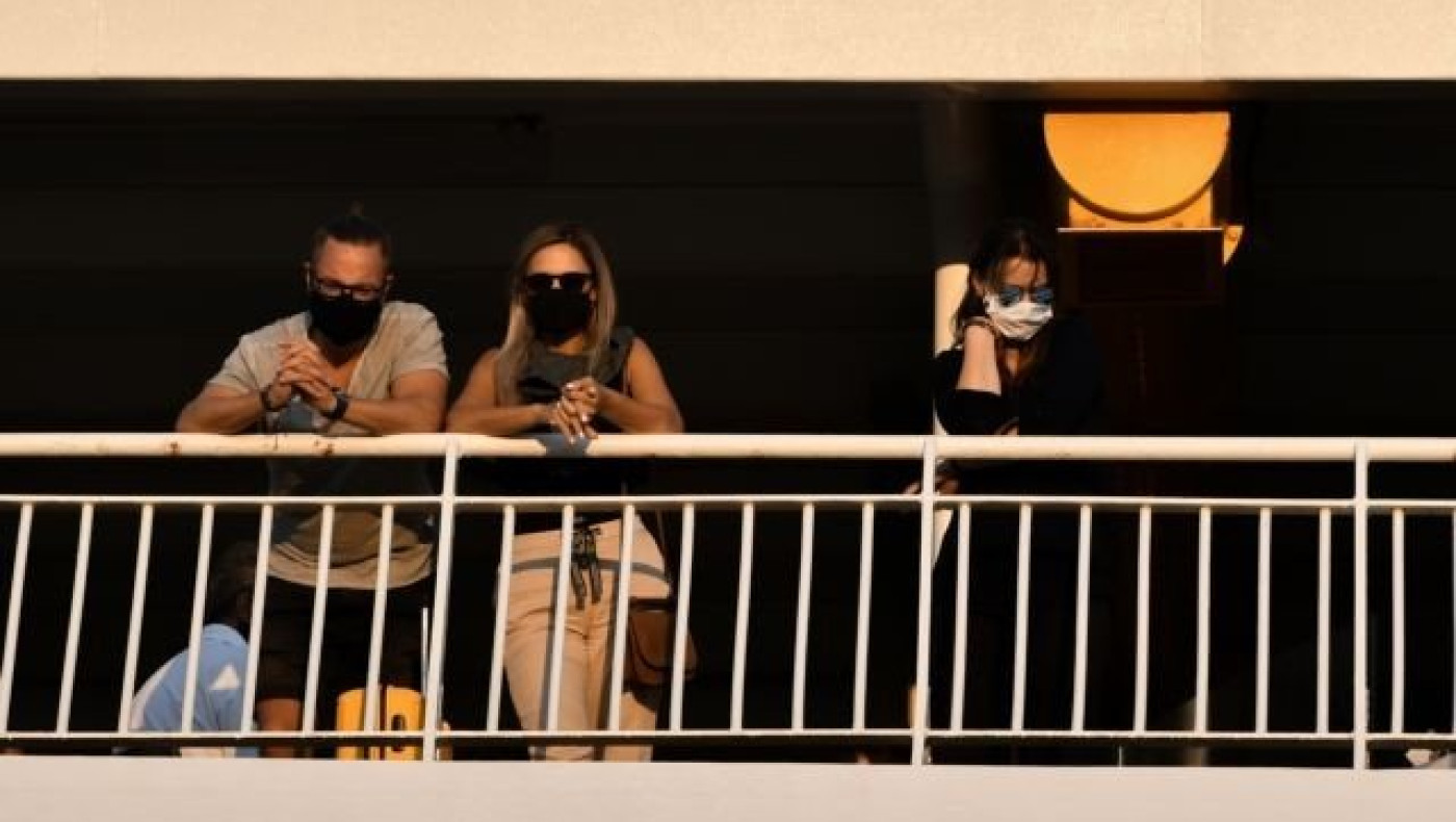 7ημερη «καραντίνα» για όσους επιστρέφουν από διακοπές λένε οι ειδικοί