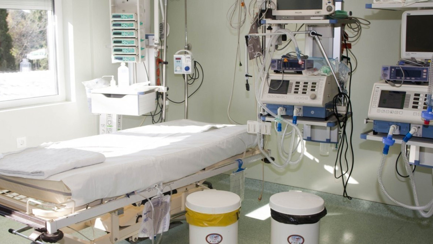 Διασωληνώθηκε 27χρονη γιατρός στη Λάρισα