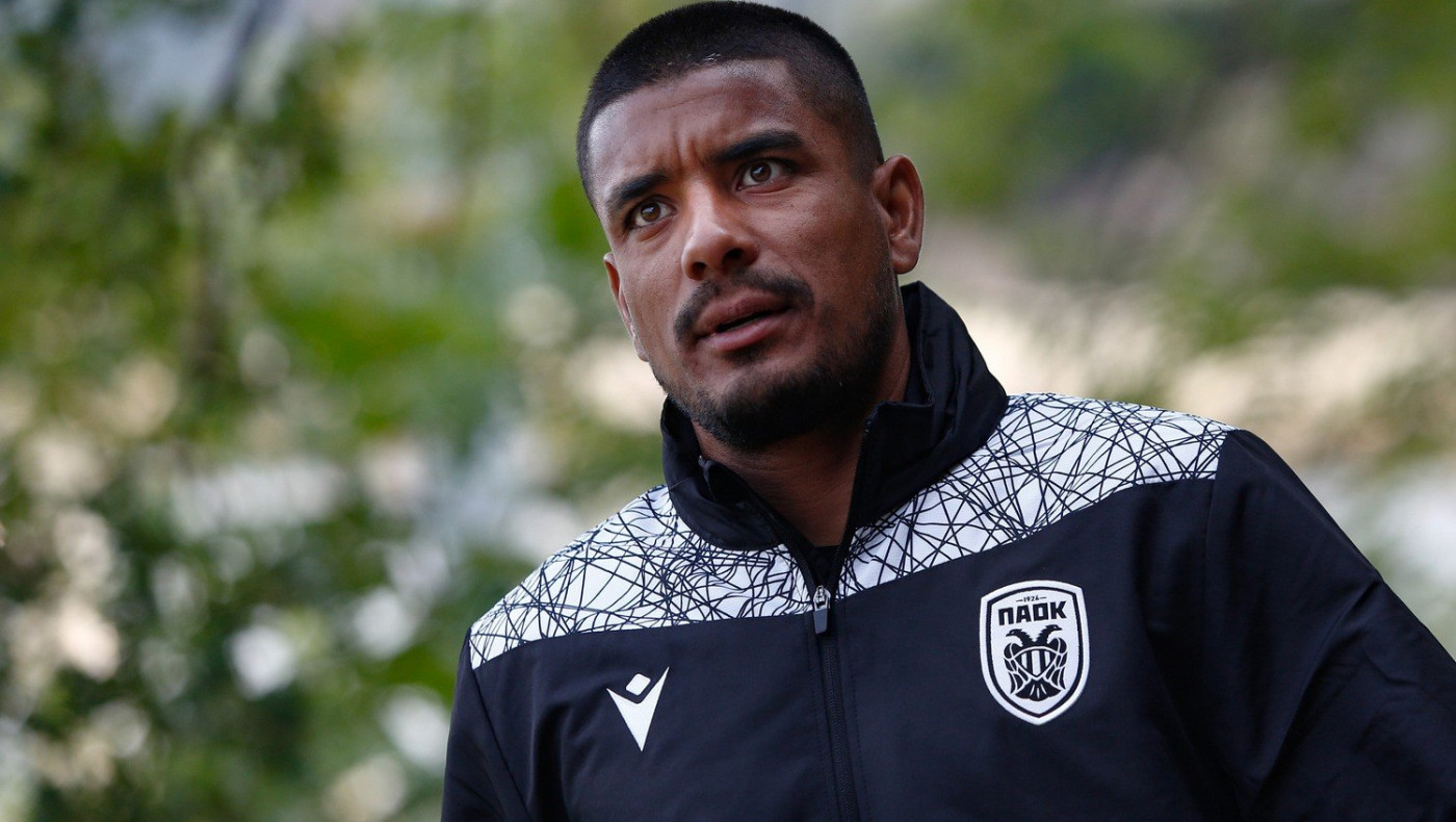 Μπαμπάς για τρίτη φορά ο Μάτος, γιατί επέλεξαν με τη σύζυγό του το Κίεβο για τη γέννα