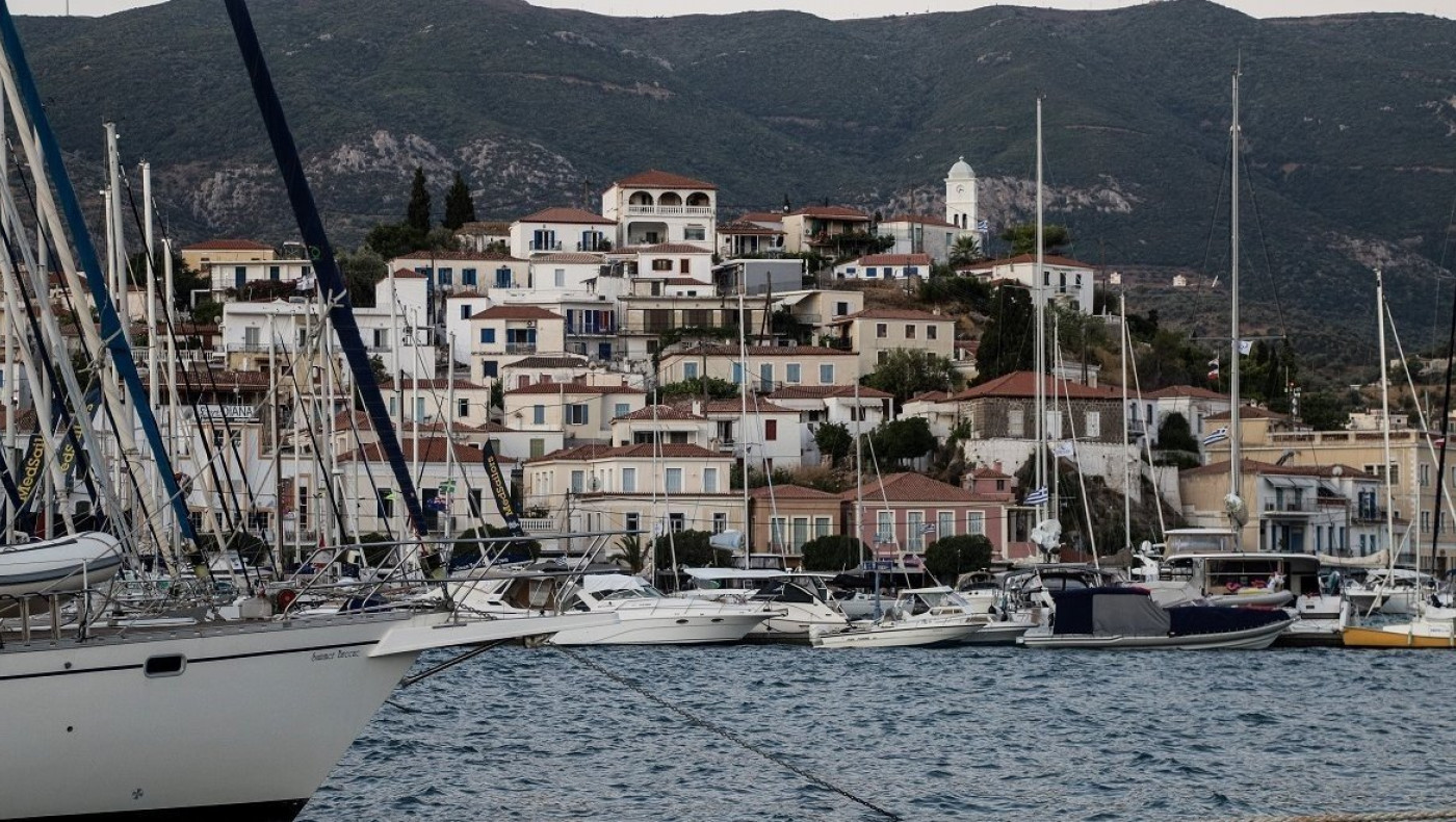 Κορωνοϊός: Έκτακτα περιοριστικά μέτρα στον Πόρο