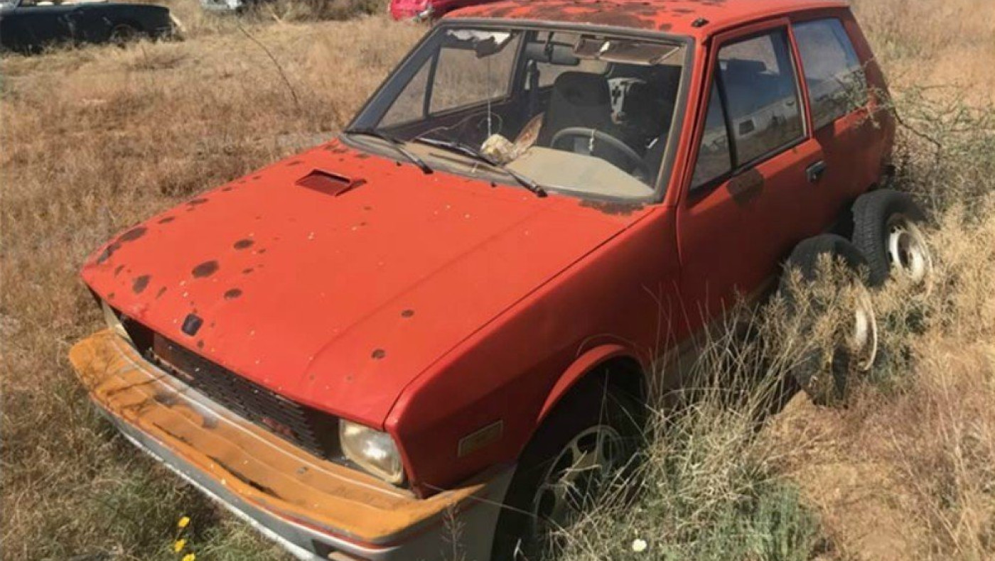 Αθάνατο Yugo, λειτούργησε μετά από 15 χρόνια εγκατάλειψης στην έρημο