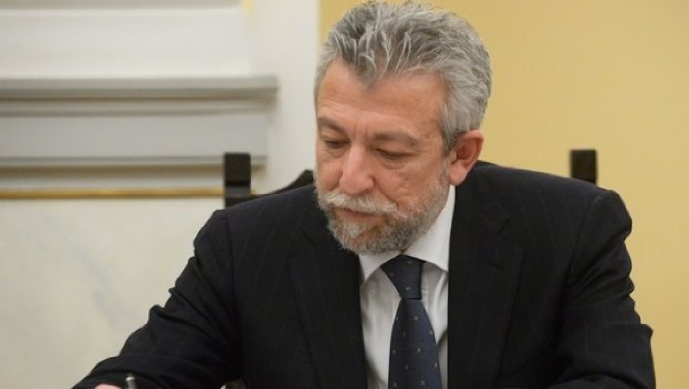 «Η κυβέρνηση δεν μπορεί να παρακολουθεί σιωπηλή»