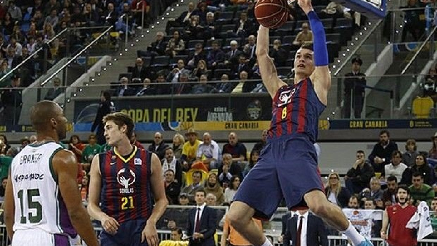 Στον τελικό η Μπαρτσελόνα