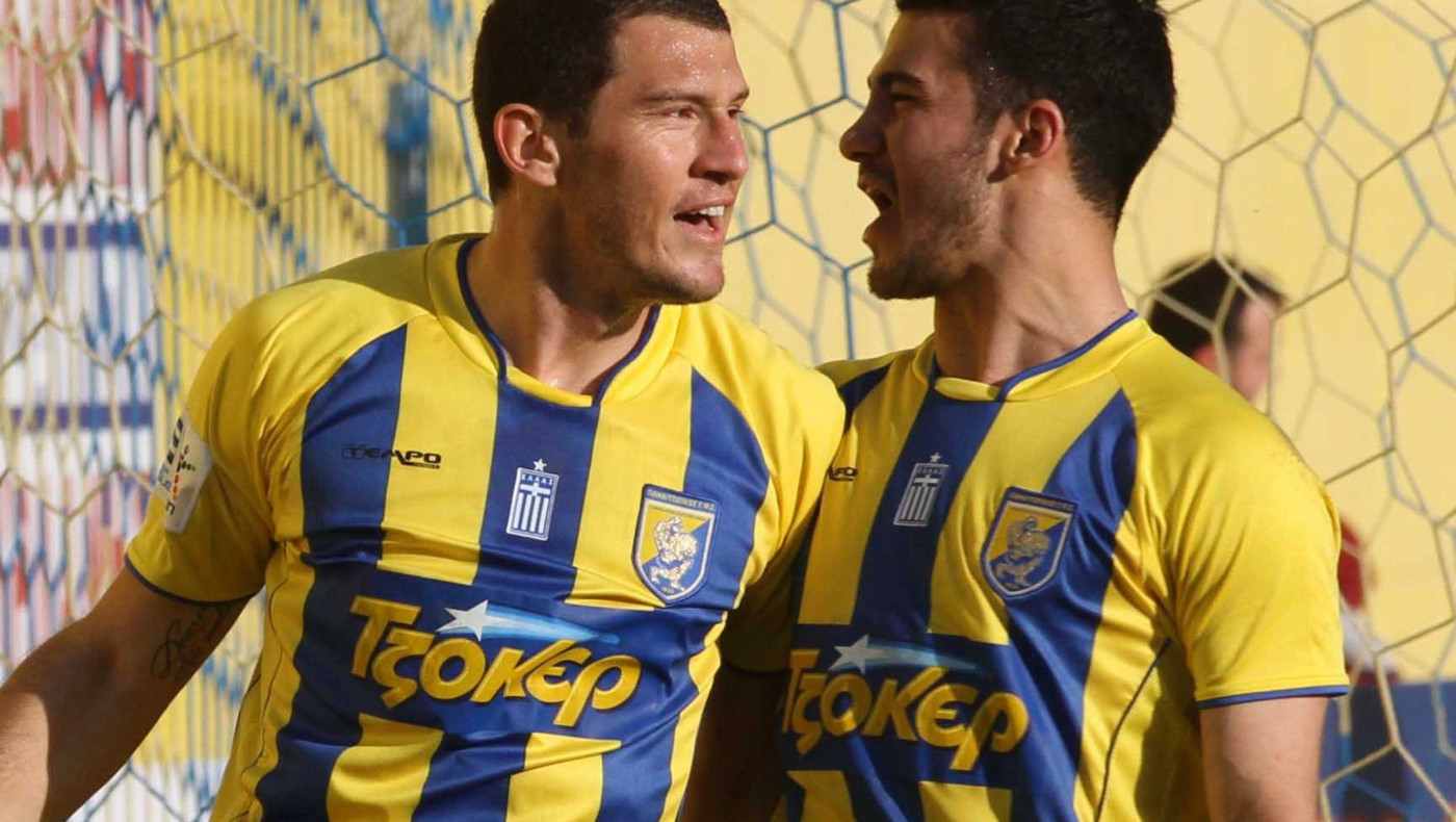 Οι άλλοι έχουν το δικό τους δίκτυο. Οι δικοί μας; 