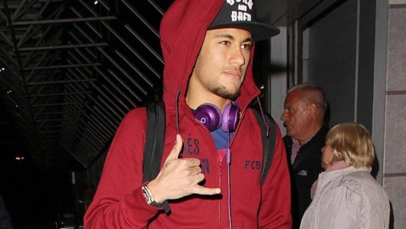 Τα έβαλε με πιτσιρικά ο Νεϊμάρ (video)