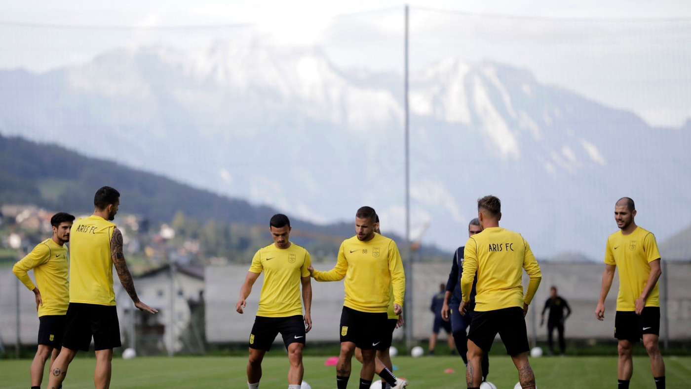 Προετοιμασία Άρη: Δυνατά τεστ θέλει ο Μπούργος