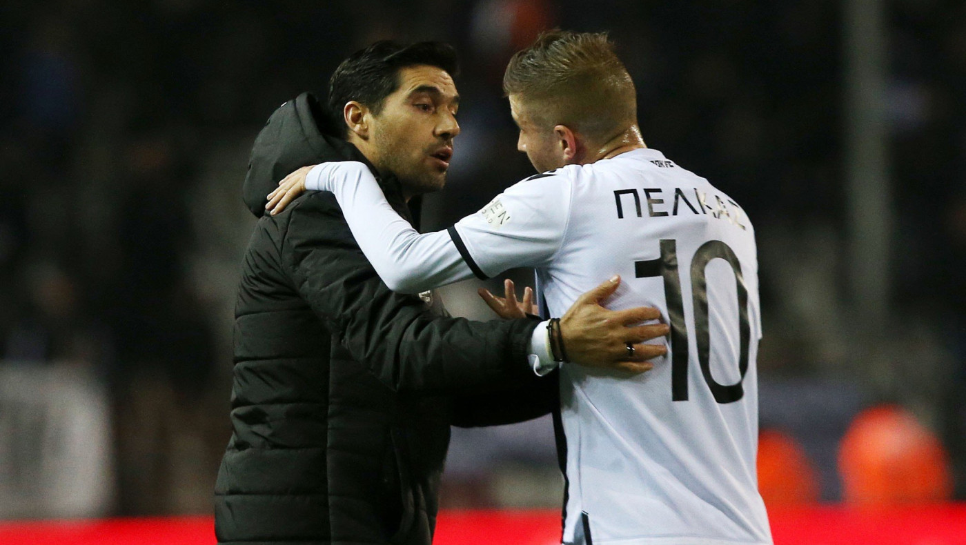 Πατέρας Πέλκα: «Ο Φερέιρα ήταν σαν να τον έδινε στον κόσμο και του έλεγε φθηνές δικαιολογίες!»