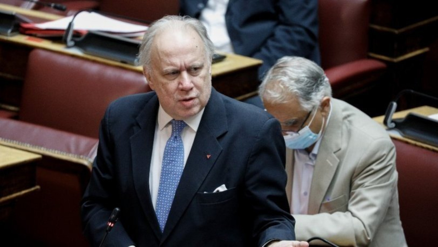 Συγγνώμη της «Καθημερινής» για το λάθος με Κατρούγκαλο