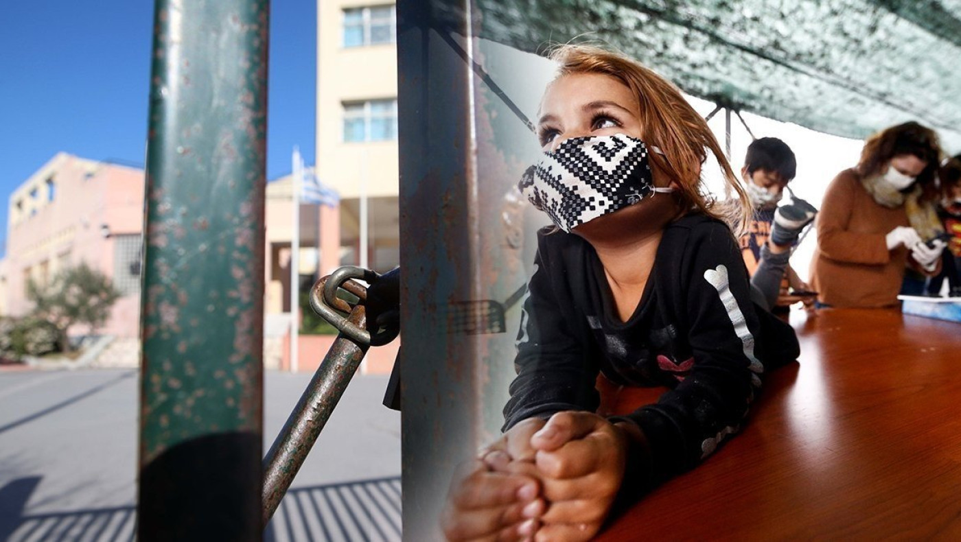 Προβληματισμός με τις διασωληνώσεις ανηλίκων - Γρίφος το άνοιγμα των σχολείων