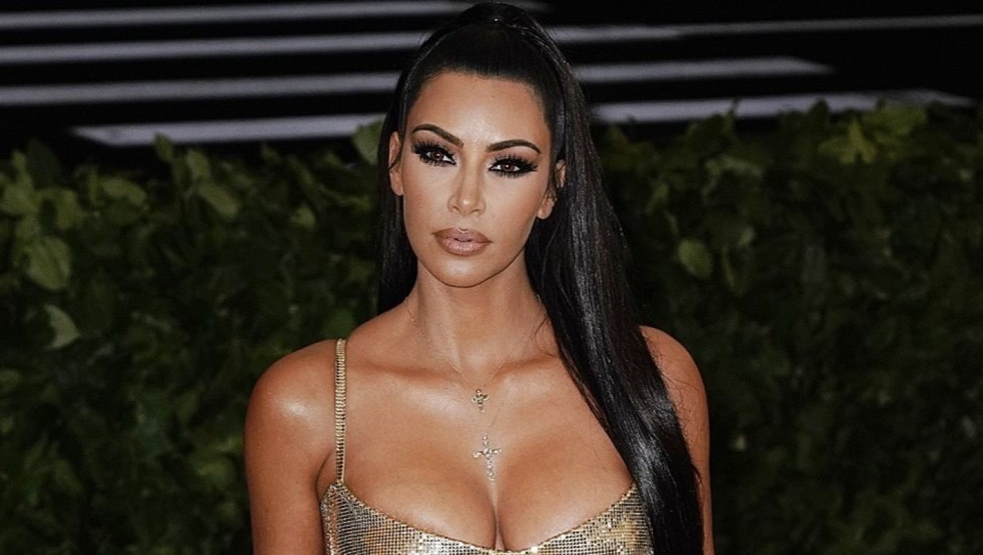 Το ροζ μπικίνι της Kim Kardashian που συγκέντρωσε πάνω από 4 εκατ. likes!