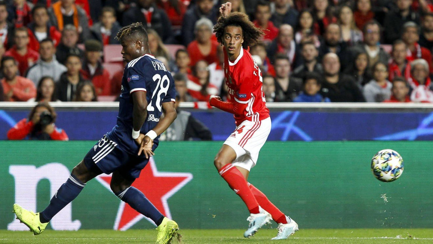 Ζητάει ενίσχυση από Μπενφίκα ο Ολυμπιακός!