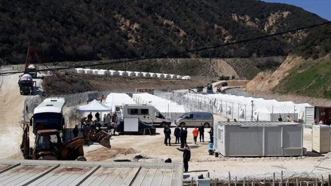 Εξέγερση σε δομή μεταναστών στις Σέρρες: Απέδρασαν κόβοντας τα συρματοπλέγματα