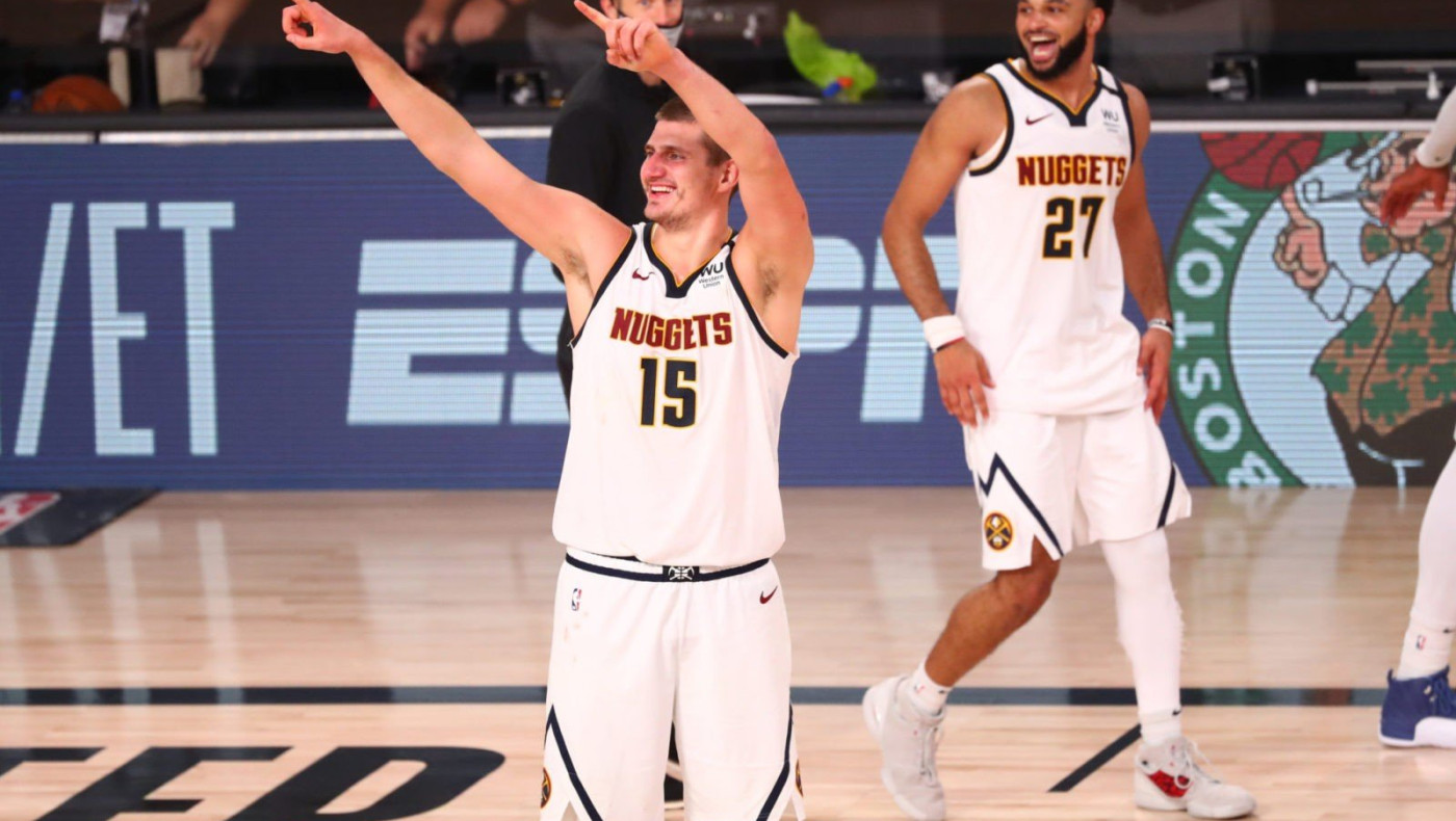 Μάγκικη πρόκριση των Νάγκετς επί των Κλίπερς