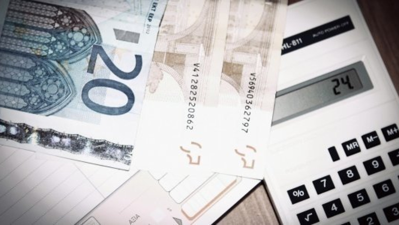 Επιστρεπτέα προκαταβολή: Τα σενάρια για μποναμά στις επιχειρήσεις - Ποιους αφορά