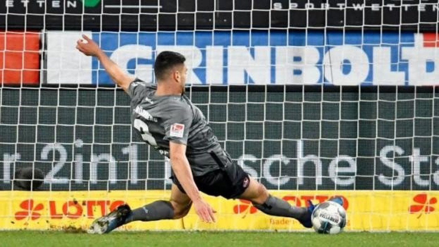 O Ντίνος Μαυροπάνος στους 11 κορυφαίους νέους της Bundesliga