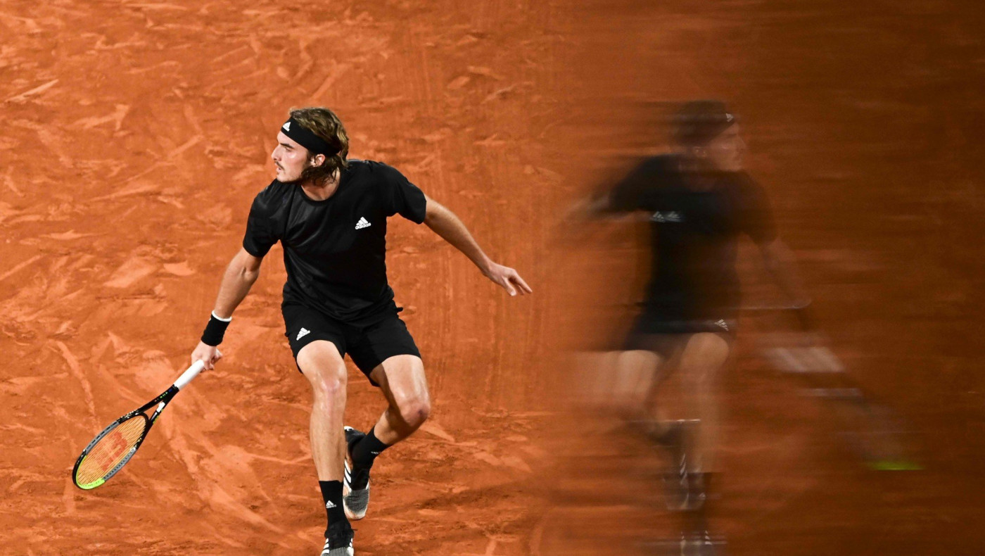 Βαρύς ο πέλεκυς στον Τσιτσιπά λόγω... του πατέρα του!