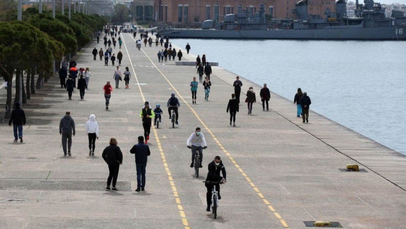 Χημικές τουαλέτες στη Νέα Παραλία, υγειονομική βόμβα οι δημοτικές