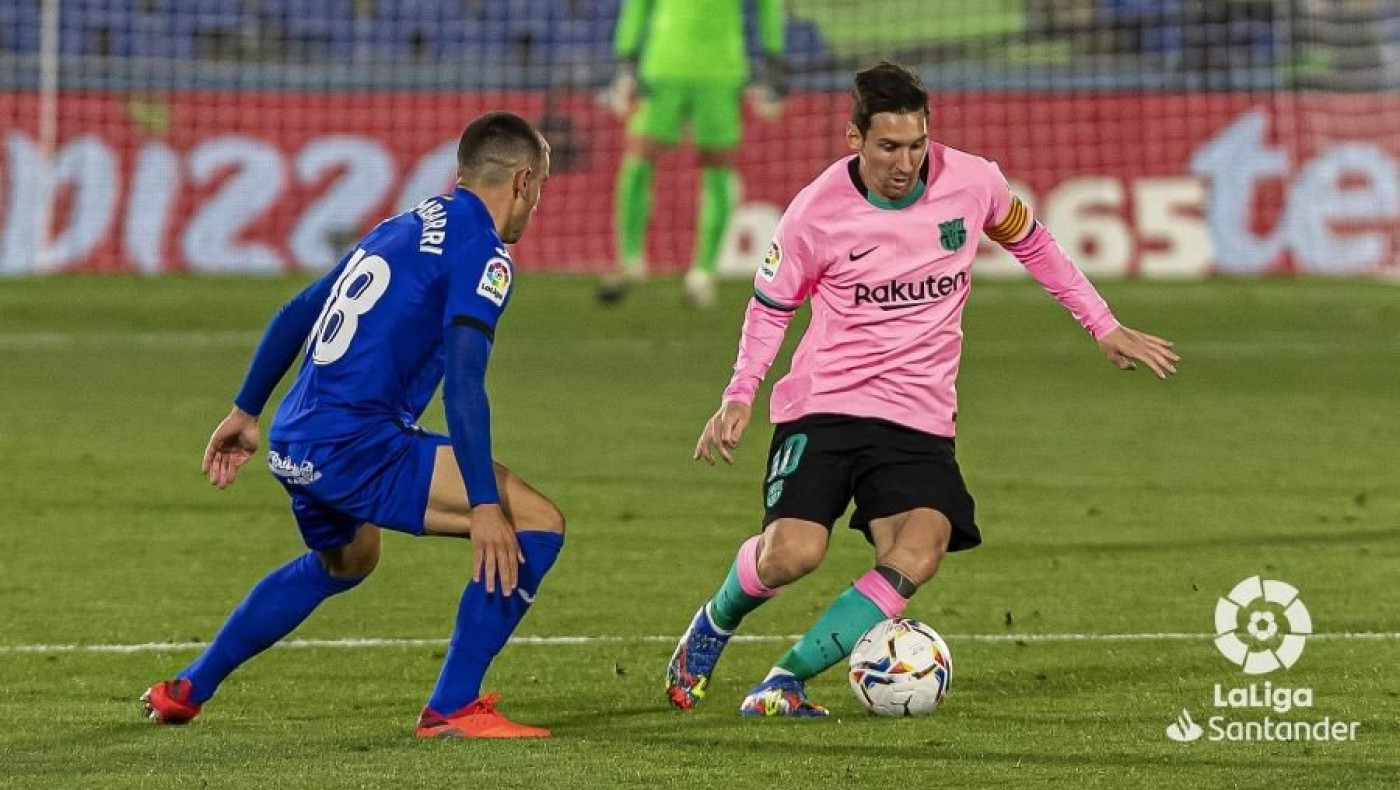 Ροζ «σφαλιάρα» για Ρεάλ και Μπαρτσελόνα πριν το «clasico»