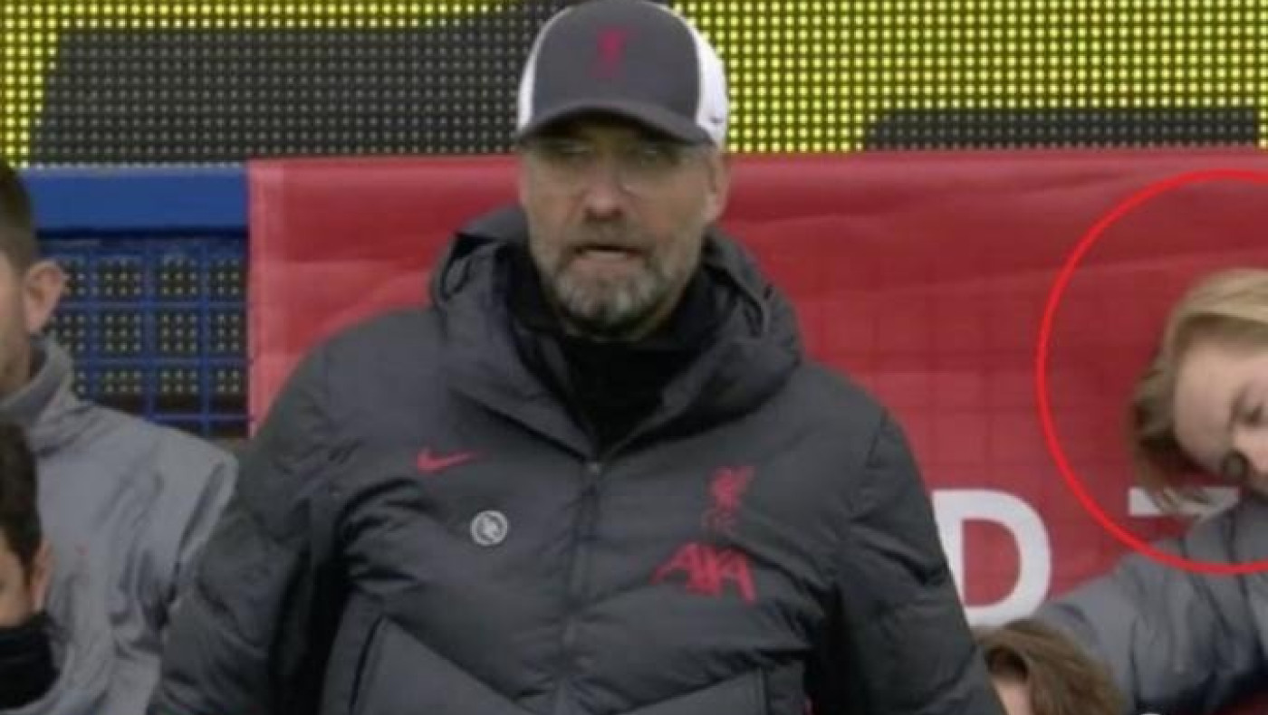 Λίβερπουλ: Αποκοιμήθηκε στον πάγκο ο Κέλεχερ