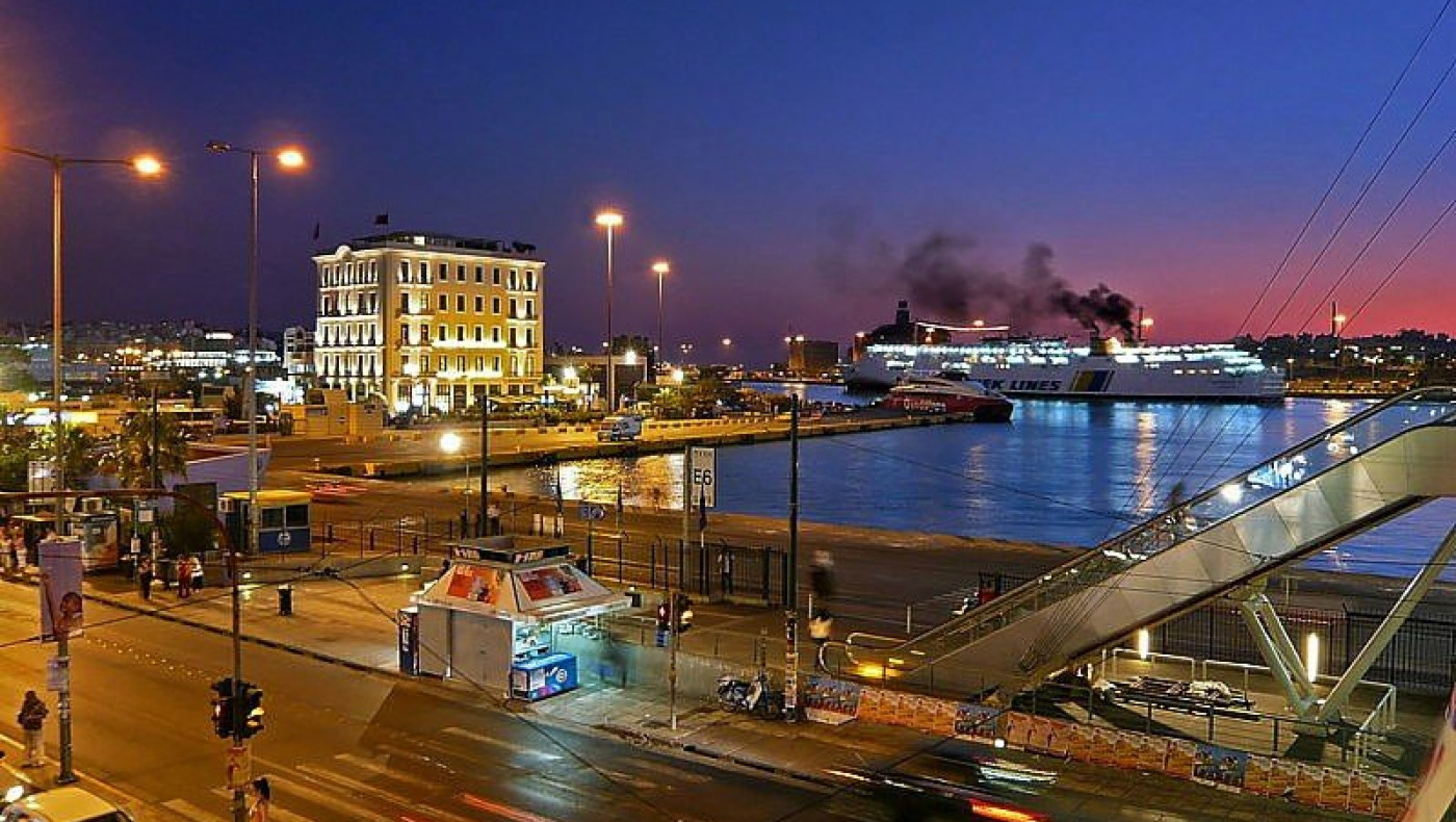 Πειραιάς-Επιστρέφει πλοίο με 485 επιβάτες και επιβεβαιωμένο κρούσμα!