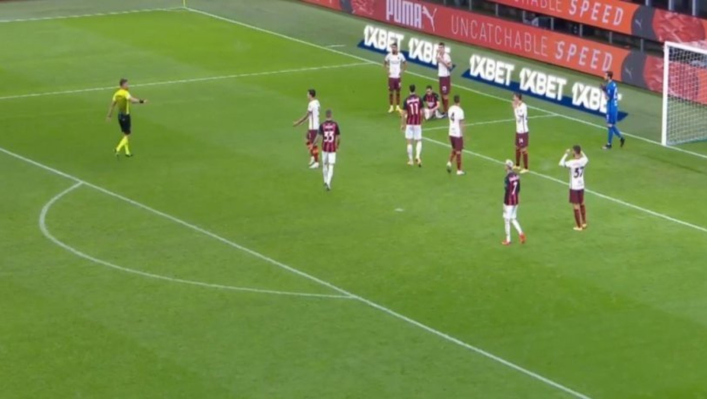 Μίλαν-Ρόμα: Τιμωρήθηκαν ο διαιτητής και ο υπεύθυνος VAR για τις αποφάσεις τους