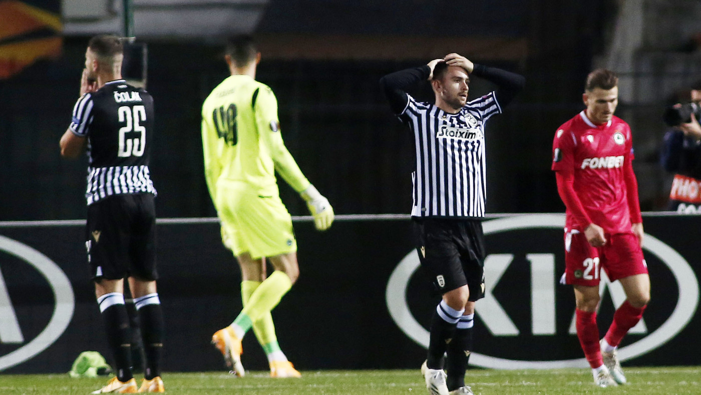 Το θέμα, Αμπέλ, είναι να μην τρέχεις να διορθώνεις στο δεύτερο ημίχρονο...