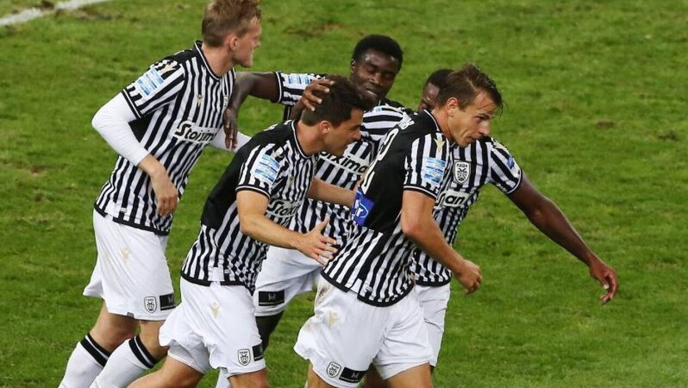 ΠΑΟΚ: Το αναμνηστικό κασκόλ στην μπουτίκ της Γρανάδα