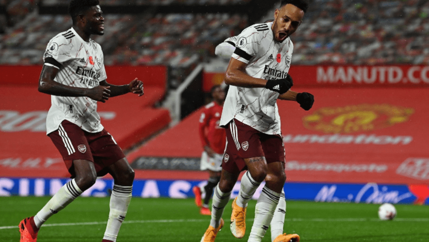 Άλωσε το «Ολντ Τράφορντ» η Άρσεναλ