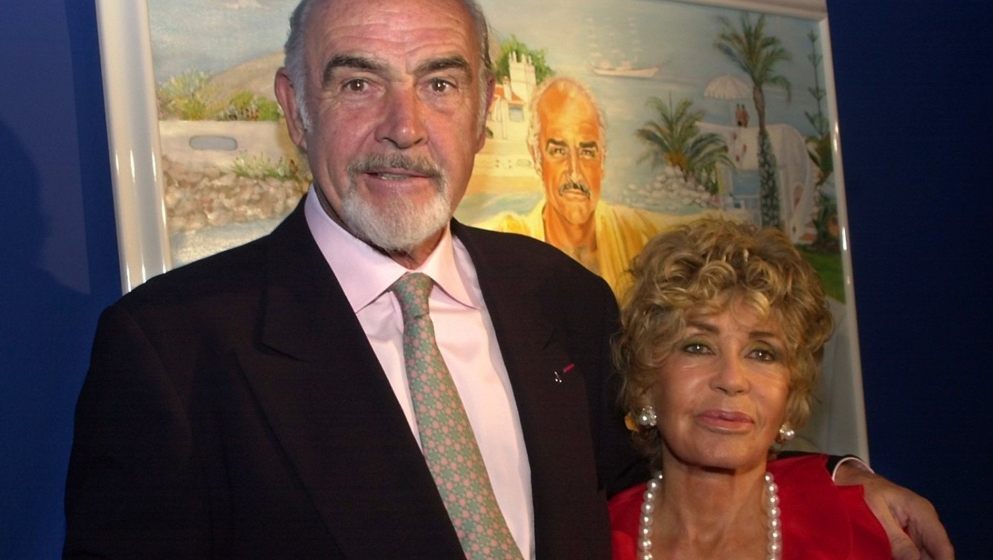 Σύζυγος Σον Κόνερι: «Έπασχε από άνοια, πέθανε γαλήνια»