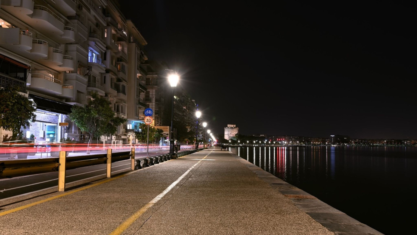 Νύχτες Μαρτίου θύμισε η Θεσσαλονίκη, «νεκρή» πόλη από τις 21:00!