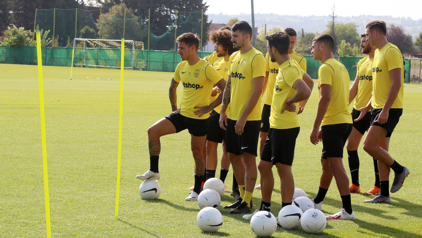 Oλοι θέλουν να μπουν στην 11άδα του Άρη