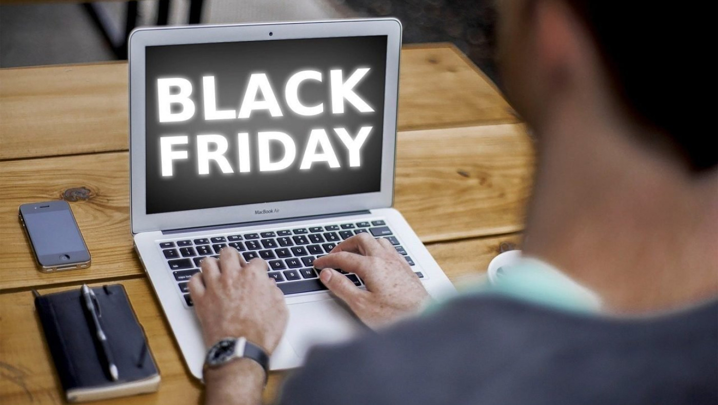 ΕΣΘ: «Μεταφορά της Black Friday στην πρώτη Παρασκευή που θα είμαστε ανοιχτά»