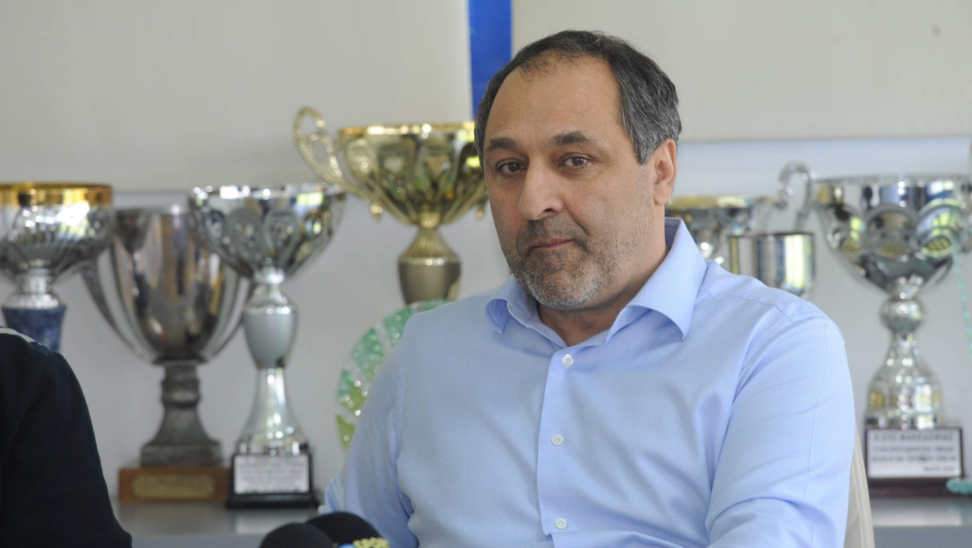 Ξεκαθαρίστε την κατάσταση για το γήπεδο