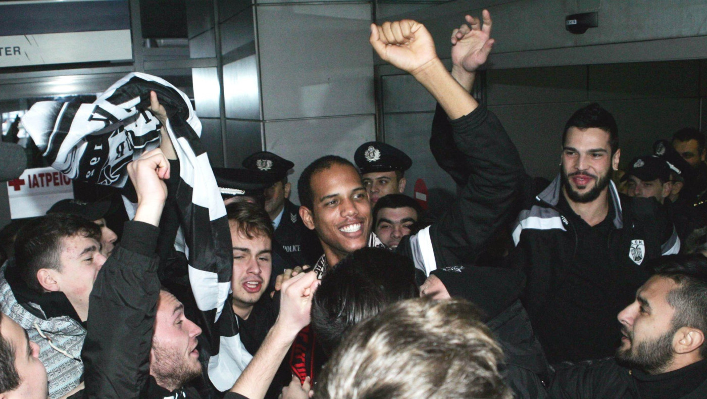 «Το κύπελλο της περηφάνιας»… σήκωσε από το «χώμα» τον ΠΑΟΚ