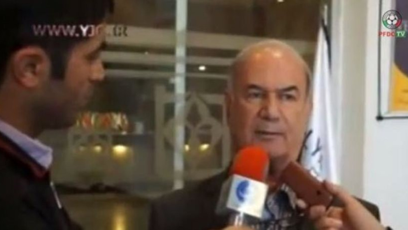 Πρόεδρος ομάδας νευρίασε με ερώτηση και κλώτσησε δημοσιογράφο στα... απόκρυφα 