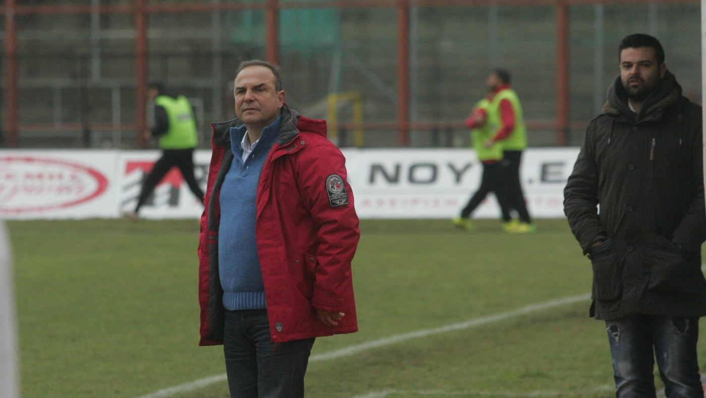 Δανδίκας: «Κλείστε τα αυτιά σας»