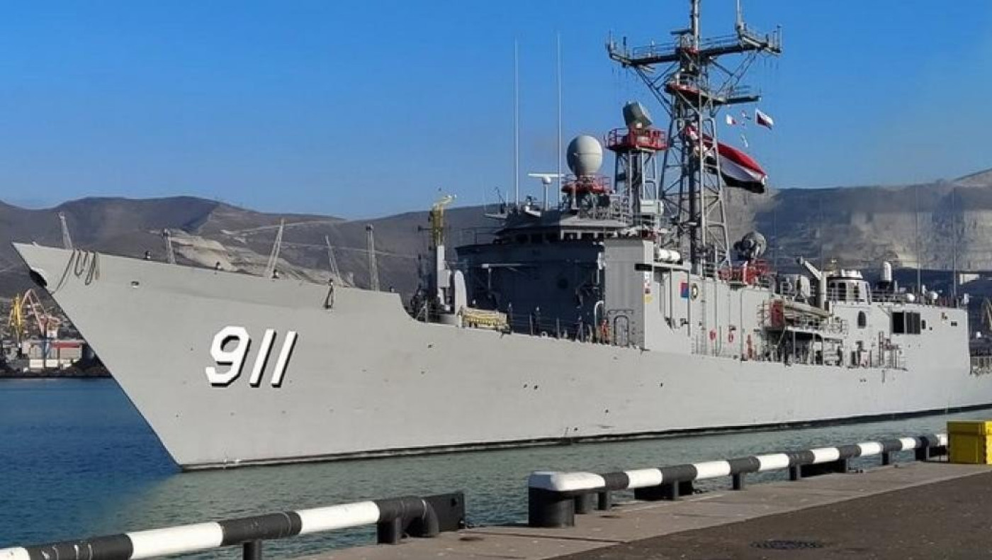 Τουρκικές φρεγάτες στη Μαύρη Θάλασσα