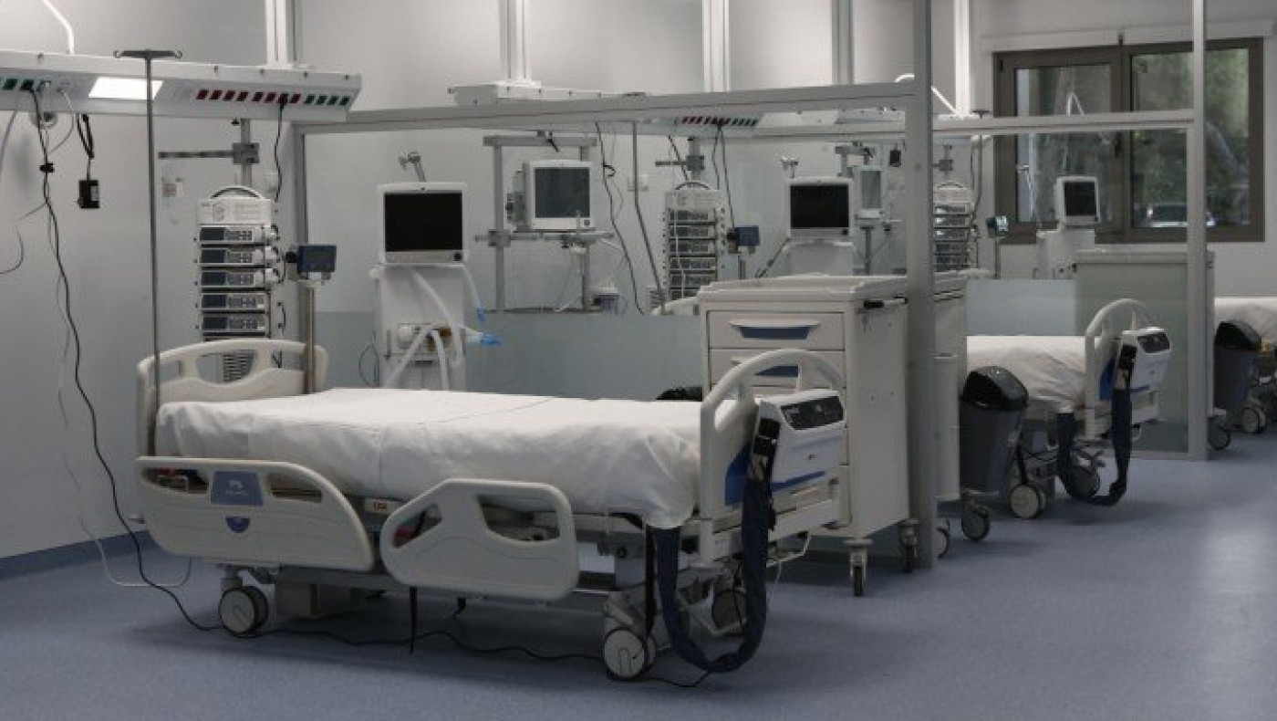 ΣΟΚ από εντατικολόγο καθηγητή του ΕΚΠΑ: Θα πεθάνουν οι 200 από τους 480 διασωληνωμένους
