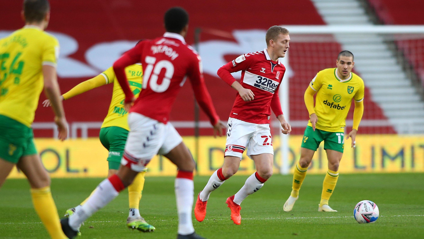 Παρέμεινε σε τροχιά πλέι οφ η Γουτόφορντ του Ιβιτς, έπαιξε αλλά δεν σκόραρε ο Ακπομ