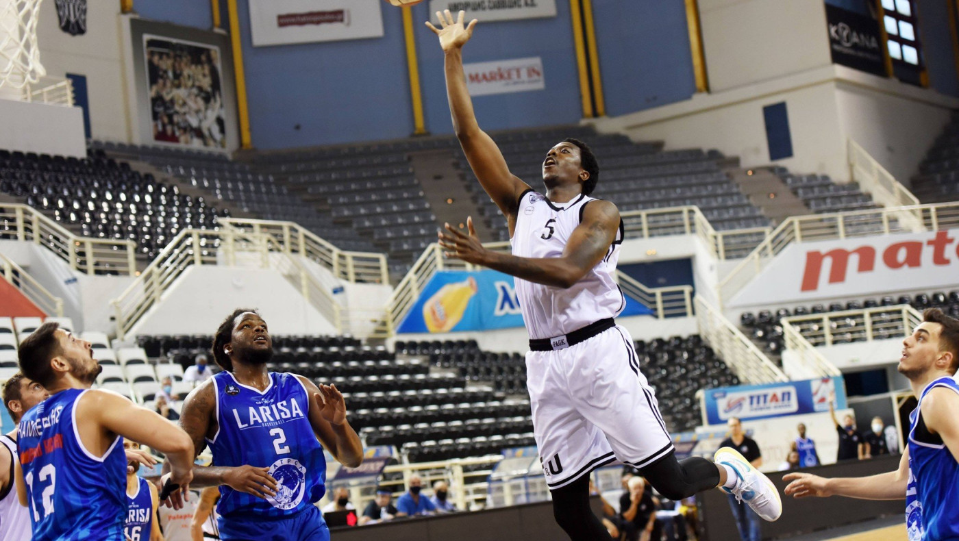 Ο Λουκάς, ο Χέρντον και ο αντικαταστάτης