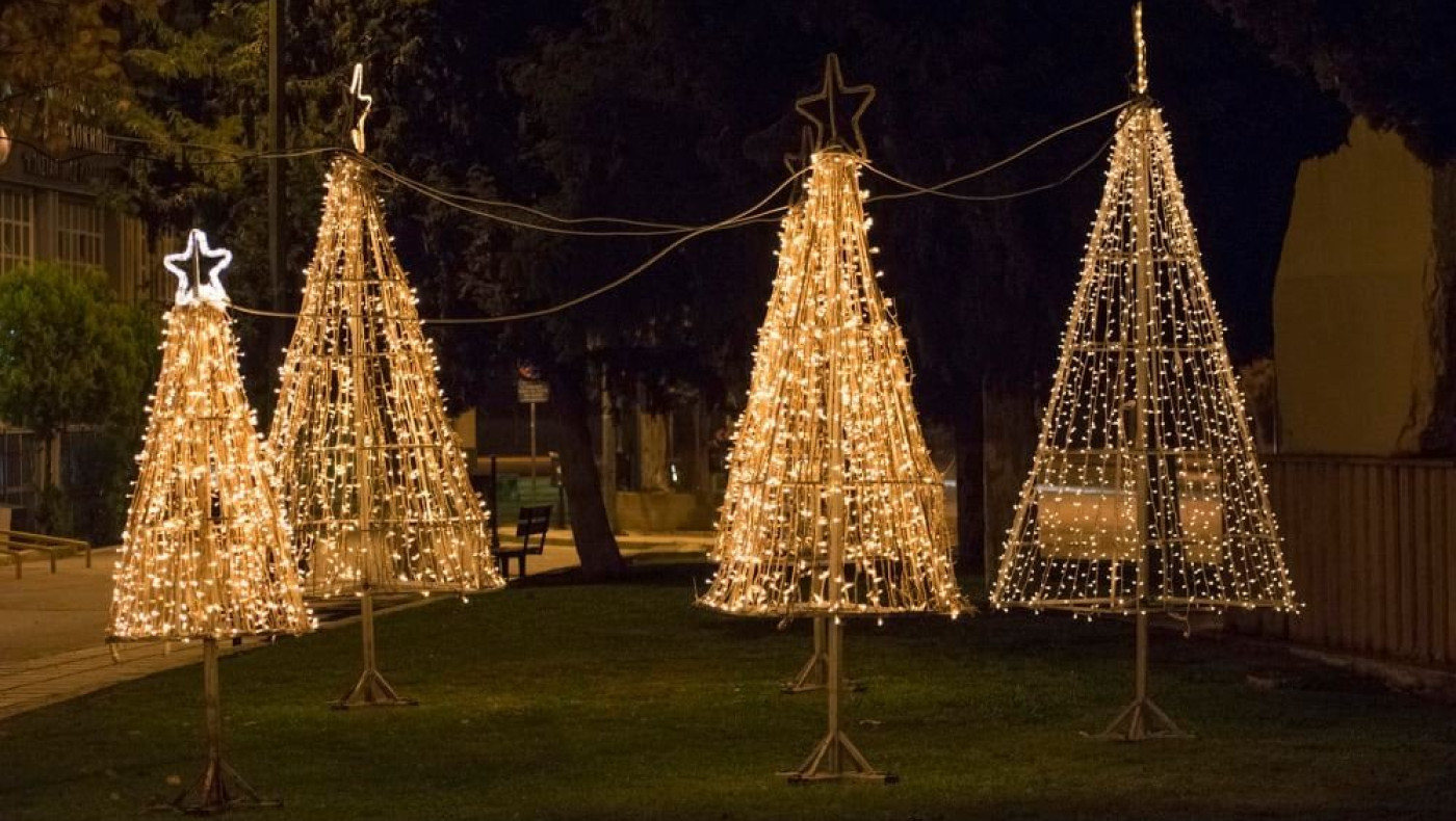 Δήμος Αμπελοκήπων-Μενεμένης: Συμβολικό φέτος το άναμμα των χριστουγεννιάτικων δέντρων