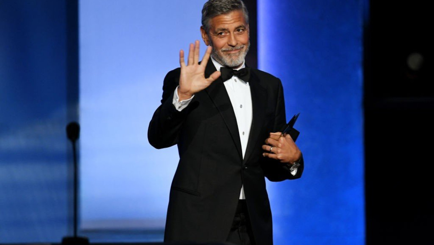 O Τζορτζ Κλούνεϊ κουρεύτηκε μόνος του, στην εκπομπή του Τζίμι Κίμελ