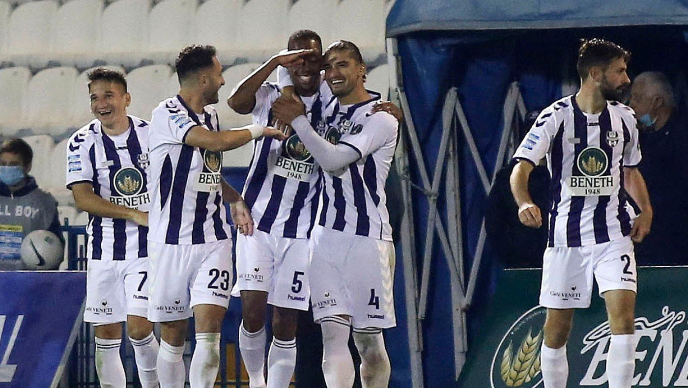 Απόλλων Σμύρνης και Μπεντινέλι διέλυσαν τα «κοντέρ»