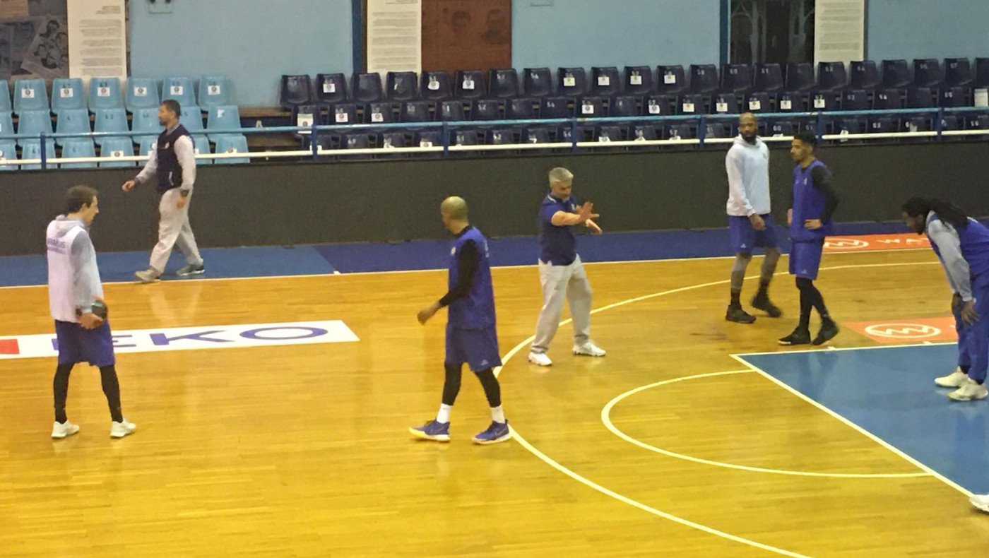 Προπονήθηκε ο Χάτσερ, αντίο από Τσίλντρες