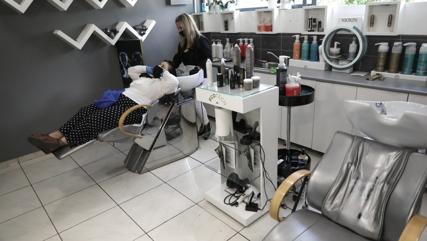 Σταμπουλίδης: «Σε αυτές τις περιοχές δεν θα ανοίξουν τα κομμωτήρια»