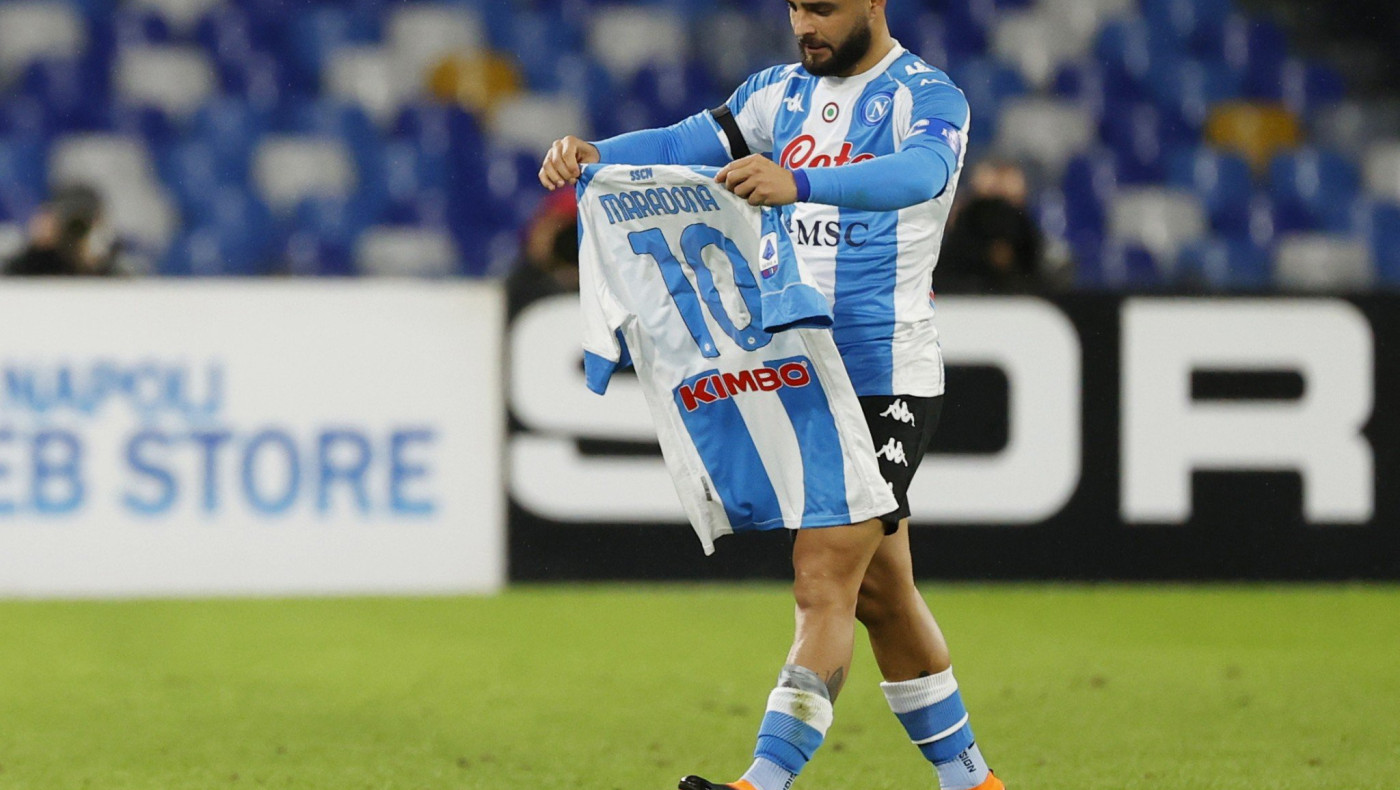 Απίστευτη στιγμή: Ο Ινσίνιε σκόραρε και αφιέρωσε το γκολ του στον Μαραντόνα