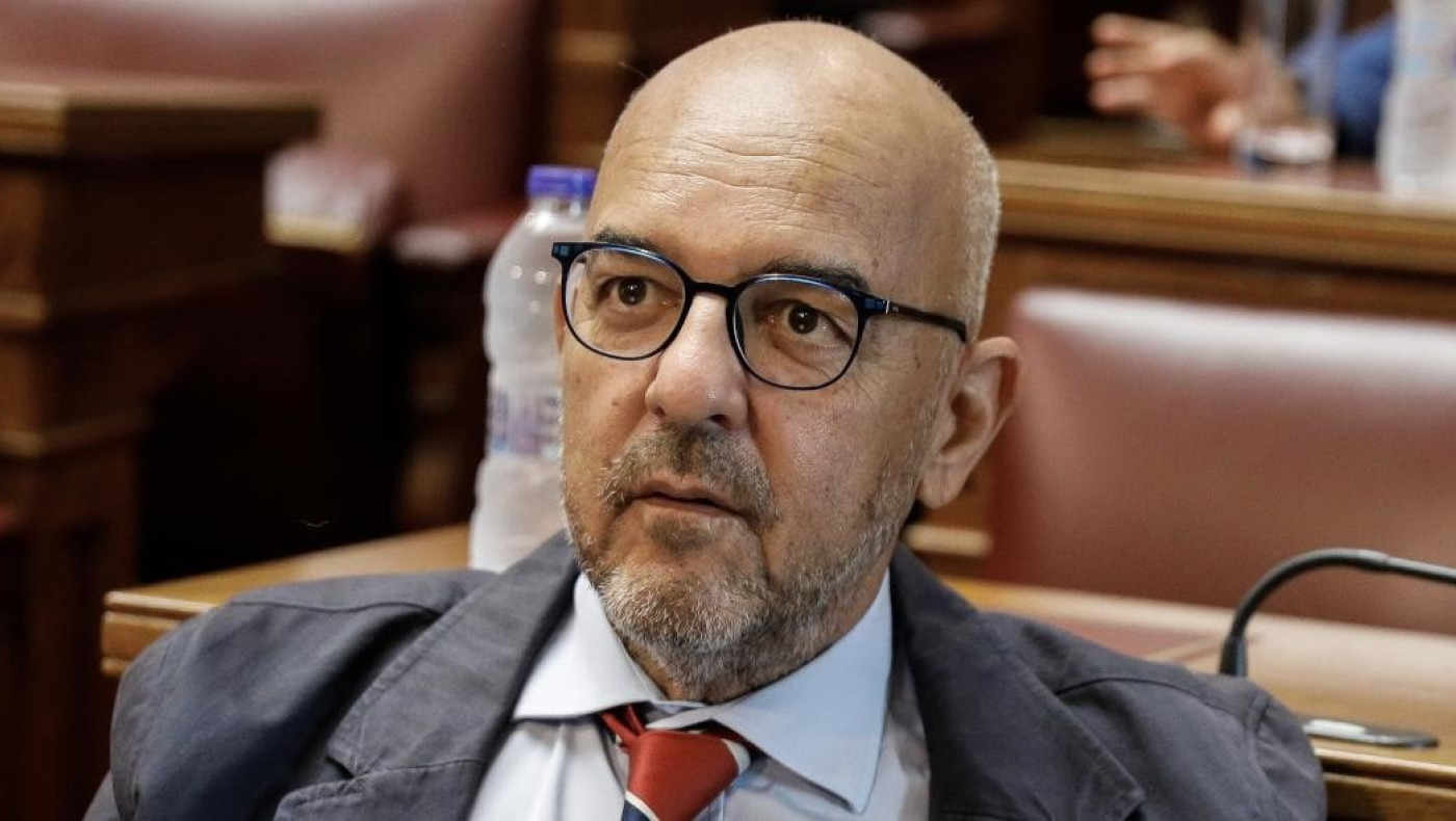 Μπάμπης Παπαδημητρίου: «Πάρτε το χαρτί και βάλτε το εκεί που θα το βάλετε»